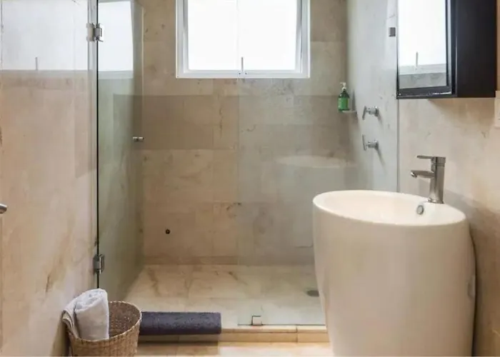 Condesa Campeche 5 Modern 2br 1ba Emphasizing Open Airy Spaces In Campeche Apartamento