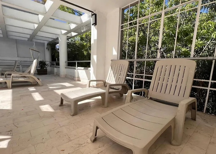 Condesa Campeche 5 Modern 2br 1ba Emphasizing Open Airy Spaces In Campeche México DF